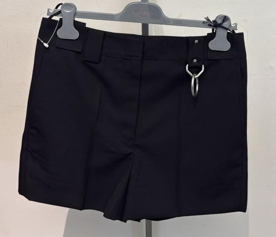  프라다 숏팬츠 P220JCSOOO108N F0002 NERO