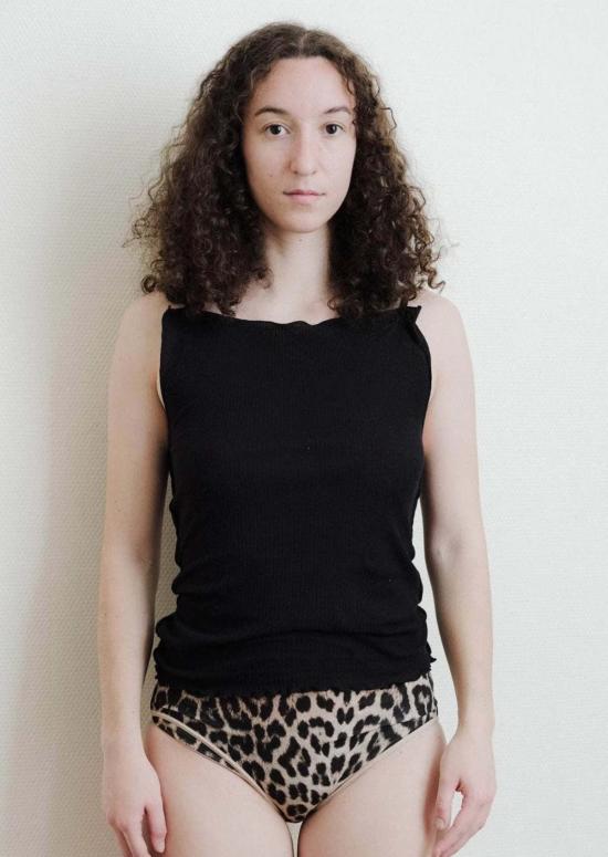  베이스레인지 민소매 티셔츠 레이 탱크 블랙