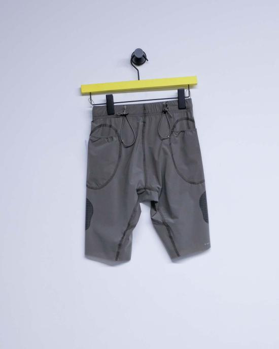  새티스파이 트레이닝 웨어 Satisfy Falcon Justice Cordura 9인치 하프 타이츠 - SATISFY