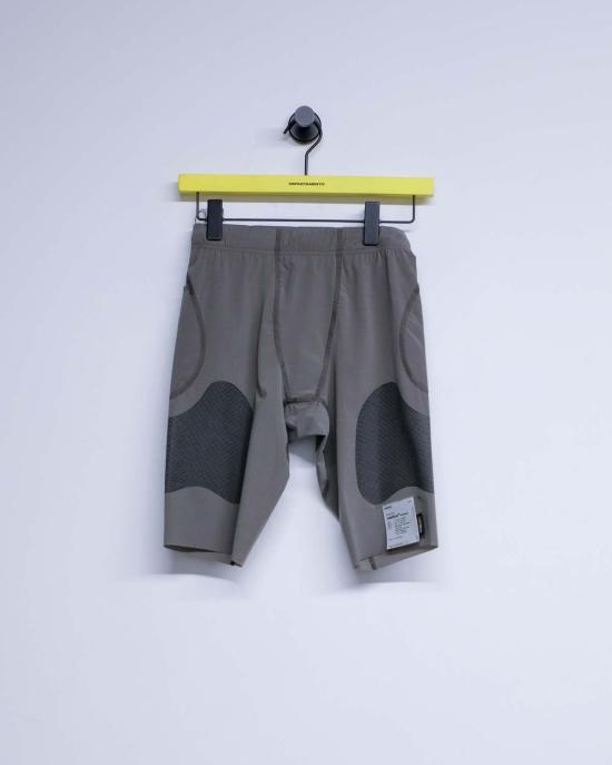  새티스파이 트레이닝 웨어 Satisfy Falcon Justice Cordura 9인치 하프 타이츠 - SATISFY