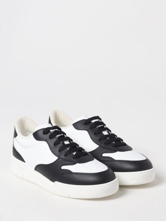 25SS 모스키노 스니커즈 B15204G0MGAD 00A Black - MOSCHINO
