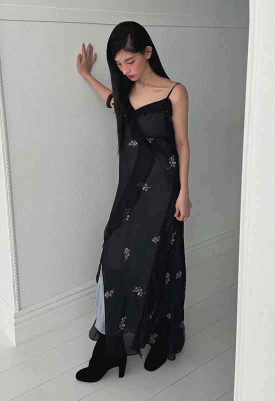  더 엔케이씨 스토어 숏 원피스 Nkc 스토어 델릴라 드레스 블랙