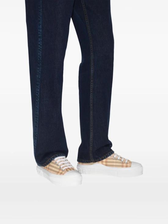  버버리 스니커즈 8107507 - BURBERRY