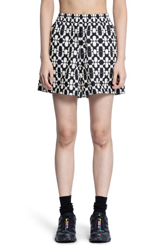  몽클레어 숏팬츠 2B00023598H6F09 Black White - MONCLER