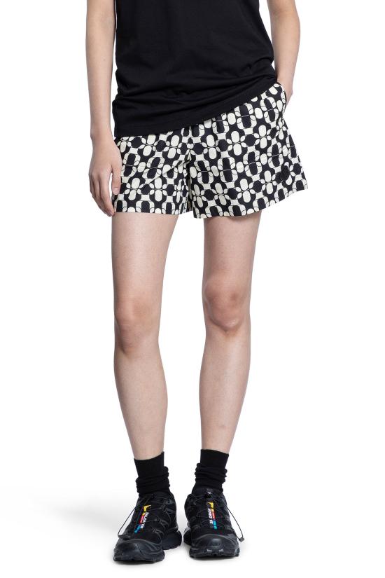  몽클레어 숏팬츠 2B00023598H6F09 Black White - MONCLER