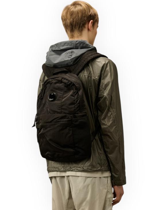 25SS 씨피 컴퍼니 백팩 18CMAC303A005269G 999 nero - C.P. COMPANY