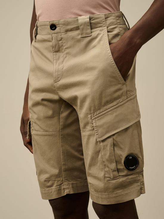 25SS 씨피 컴퍼니 숏팬츠 18CMBE116A005694G 327 BEIGE - C.P. COMPANY