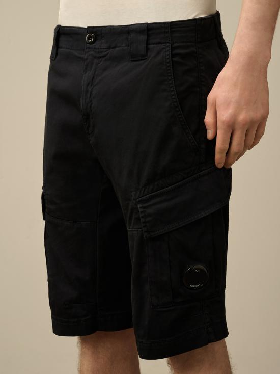 25SS 씨피 컴퍼니 숏팬츠 18CMBE116A005694G 888 BLUE - C.P. COMPANY