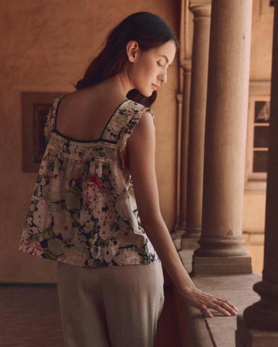  더 그레이트 민소매 티셔츠 그레이트.빅토리아 플리트 탱크 - THE GREAT