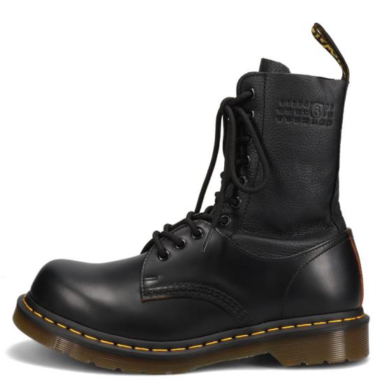 24FW MM6 Maison Margiela x Dr.Martens 부츠 SH3WU0009P8030 H6851