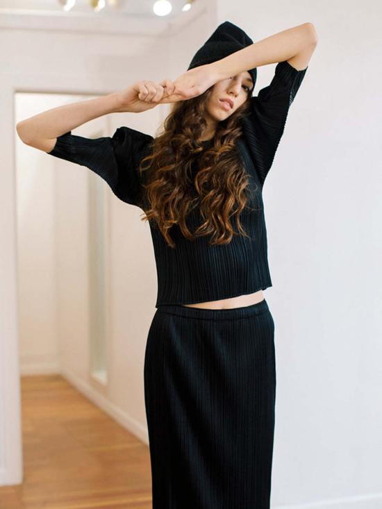  이세이 미야케 미디 스커트 미드 카프 스커트 블랙 - ISSEY MIYAKE