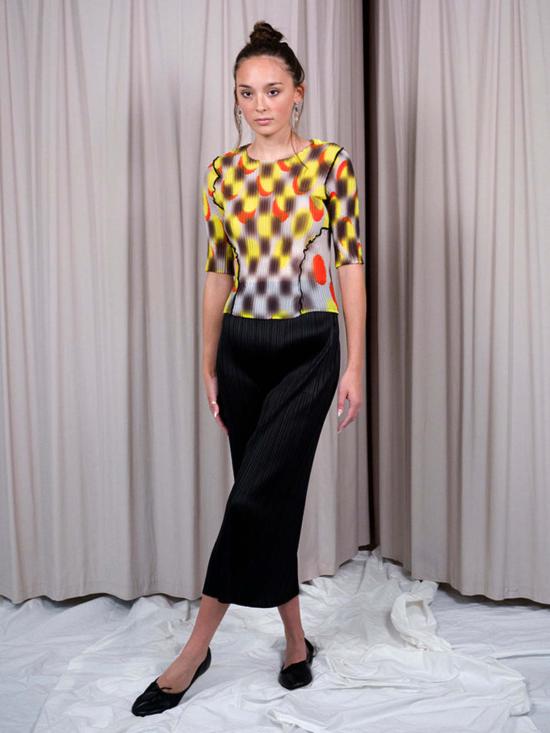  이세이 미야케 미디 스커트 미드 카프 스커트 블랙 - ISSEY MIYAKE