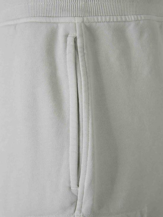 25SS 씨피 컴퍼니 숏팬츠 18CMSB101A110044R800 BLUE FOX DOM - C.P. COMPANY