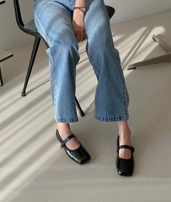  더 엔케이씨 스토어 힐/펌프스 Nkc 스토어 스퀘어 토 메리 제인 플랫 블랙 - The NKC Store