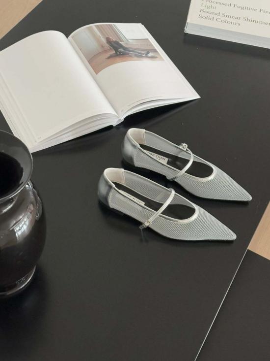  더 엔케이씨 스토어 플랫 슈즈 Nkc Store Jackie 메시 플랫 실버 - The NKC Store