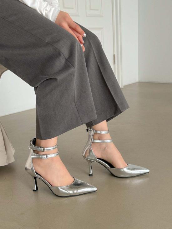  더 엔케이씨 스토어 힐/펌프스 Nkc 스토어 마고 힐 실버 - The NKC Store