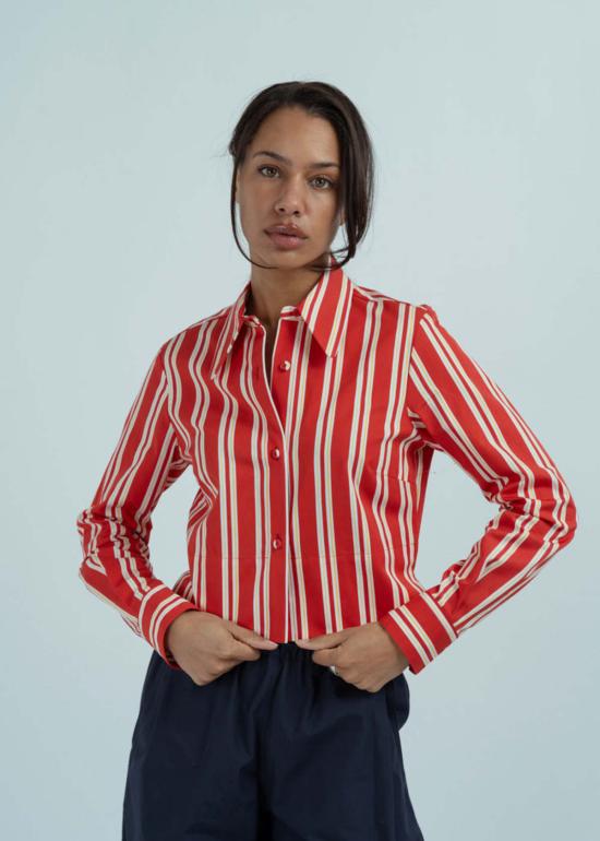  오디 셔츠 크롭 셔츠 립스틱 - ODEEH