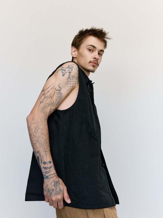  맨틀 민소매 티셔츠 R18 S0 슬리브리스 셔츠 1 블랙 - MAN-TLE