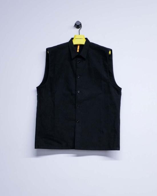  맨틀 민소매 티셔츠 R18 S0 슬리브리스 셔츠 1 블랙 - MAN-TLE