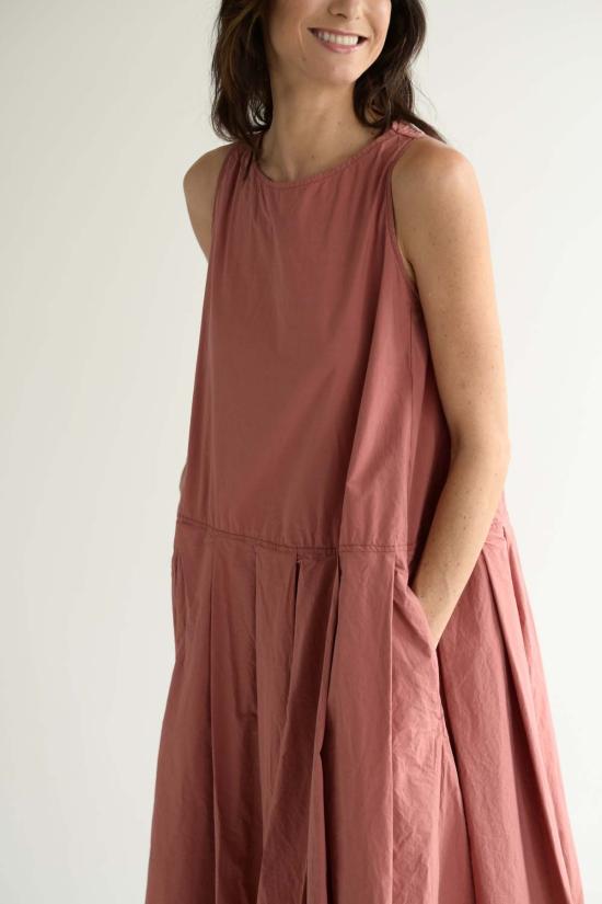  앨범 디 파밀리아 롱 원피스 플리츠 슬리브리스 드레스 코랄 - ALBUM DI FAMIGLIA