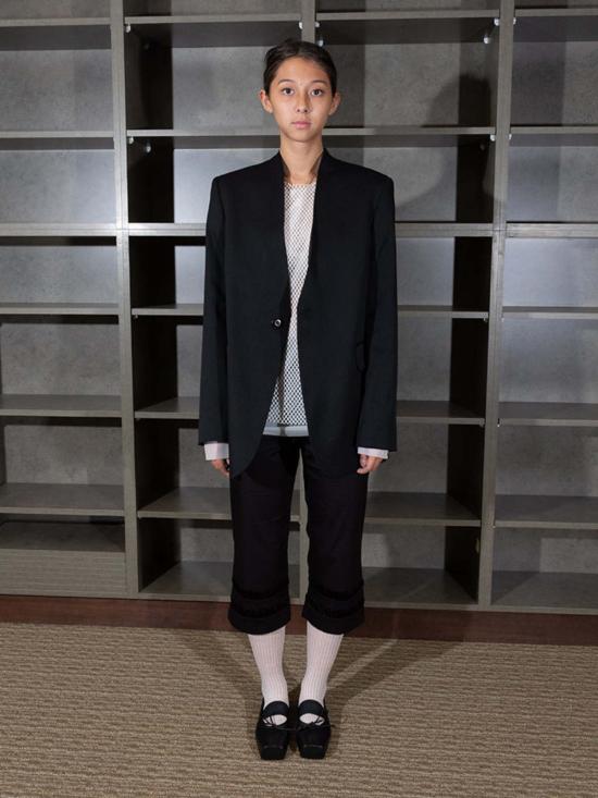  하이 스트레이트 팬츠 알라라 트라우저 블랙