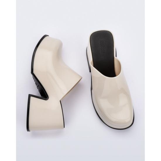 24FW 멜리사 힐/펌프스 35819 AX546 - MELISSA