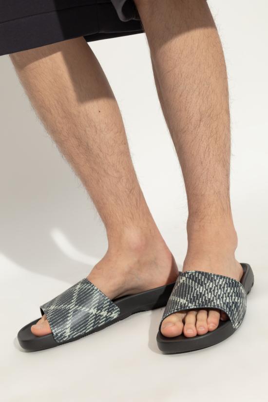 25SS 버버리 부츠 8102421 BLACK DOM