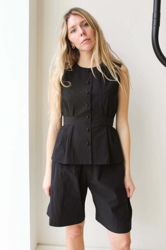  이둔 베스트 플로 웨이스트코트 블랙 - IDUN