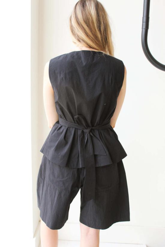  이둔 베스트 플로 웨이스트코트 블랙 - IDUN