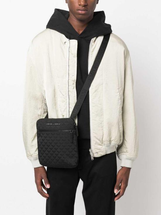  엠포리오 아르마니 올오버 자카드 이글 디테일 플랫 나일론 숄더백 Y4M185Y022V81336 Black - EMPORIO ARMANI