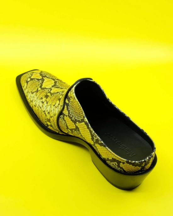  마틴로즈 뮬/슬리퍼 마틴 로즈 옐로우 가짜 파이썬 카우보이 뮬 - MARTINE ROSE