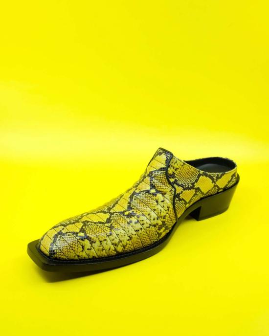  마틴로즈 뮬/슬리퍼 마틴 로즈 옐로우 가짜 파이썬 카우보이 뮬 - MARTINE ROSE
