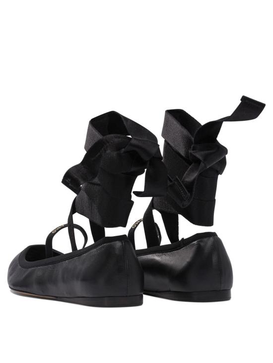 25SS 살바토레 페라가모 플랫 슈즈 0782673 Black - SALVATORE FERRAGAMO