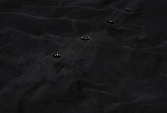 25SS 맨틀 반팔 셔츠 슬리브리스  - 블랙 왁스 R18S0 - MAN-TLE