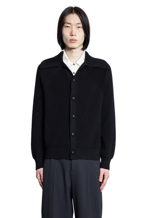 833130V59X01000 Black