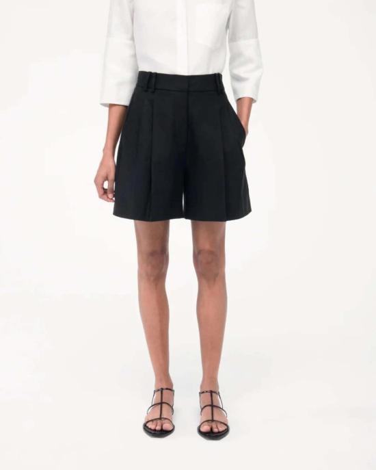  어나더 투모로우 숏팬츠 플리티드 숏 블랙 - ANOTHER TOMORROW