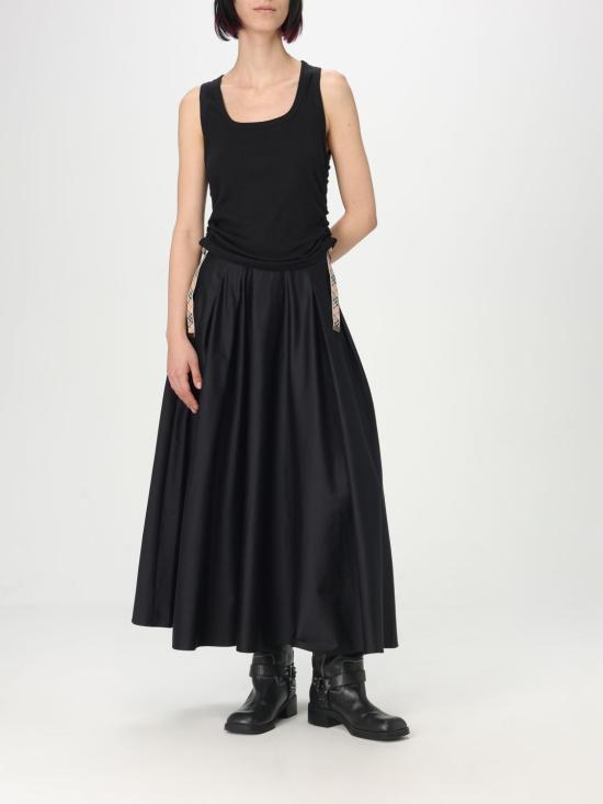 25SS 버버리 민소매 티셔츠 8109196 Black - BURBERRY