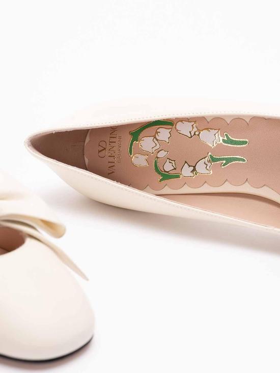  발렌티노 가라바니 힐/펌프스 6W2S0LB5DDT098 White - VALENTINO GARAVANI