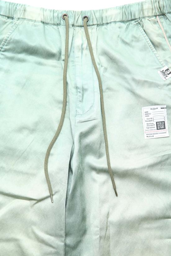  메종 미하라 야스히로 치노 팬츠 Mihara Yasuhiro 에이지드 새틴 팬츠 카키 - MAISON MIHARA YASUHIRO