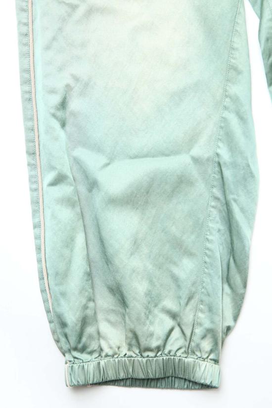  메종 미하라 야스히로 치노 팬츠 Mihara Yasuhiro 에이지드 새틴 팬츠 카키 - MAISON MIHARA YASUHIRO