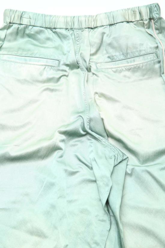  메종 미하라 야스히로 치노 팬츠 Mihara Yasuhiro 에이지드 새틴 팬츠 카키 - MAISON MIHARA YASUHIRO