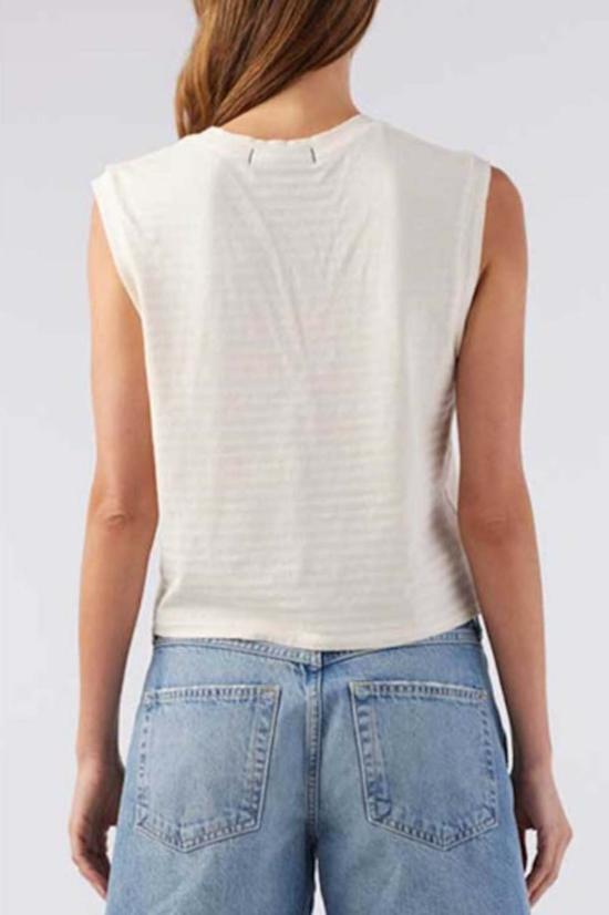  아모 데님 민소매 티셔츠 슬리브리스 베이브 티 샌드스톤 - AMO DENIM