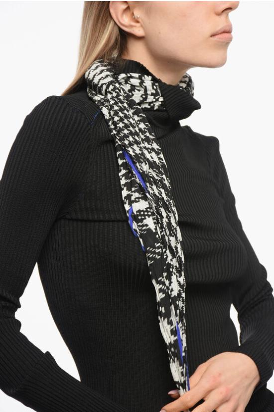  버버리 스카프 리브 니트 스웨터  8081169 A1189 BLACK Black - BURBERRY