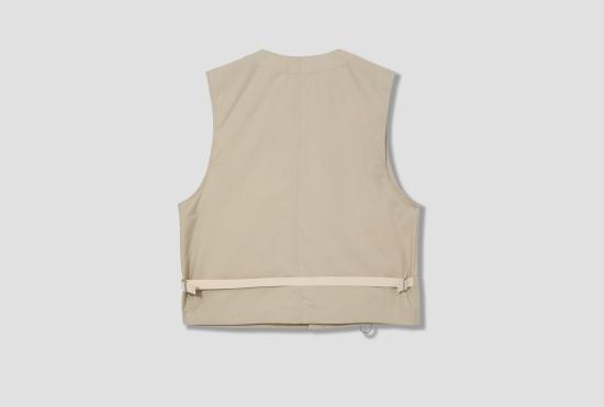 25SS 르메르 베스트 테크니컬 질레 - WR 라이트 벤타일® 코튼 OW1116 LF1371 베이지 - LEMAIRE