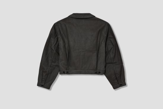 25SS 르메르 데님 자켓 트러커 재킷 - 샤이니 코팅 미디엄 데님 OW1142 LD1030 다크 브라운 - LEMAIRE