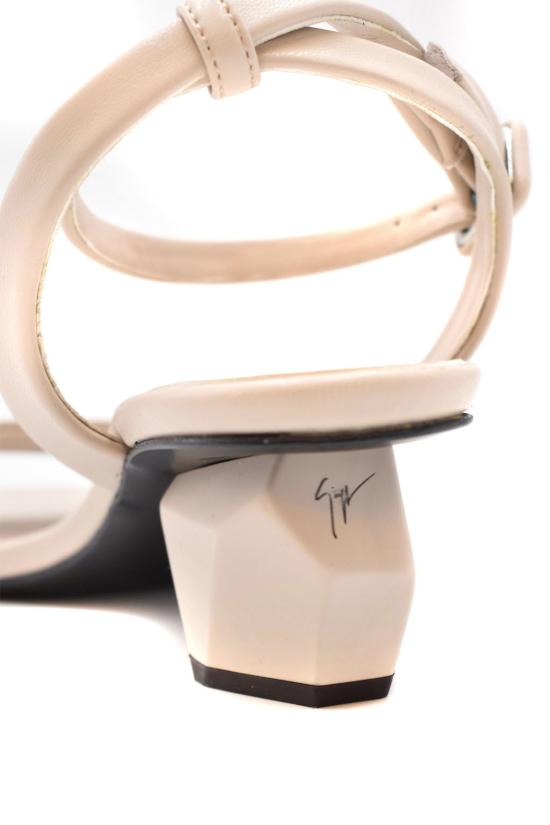  쥬세페자노티 샌들 E300048 Beige - GIUSEPPE ZANOTTI
