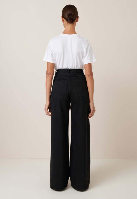  코우토우 데님 팬츠 하이 퍼들 진 블랙 데님 - KOWTOW