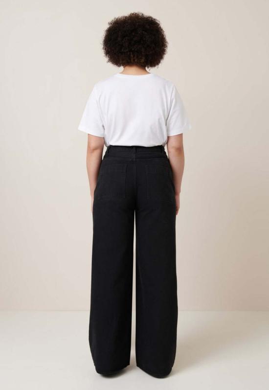  코우토우 데님 팬츠 하이 퍼들 진 블랙 데님 - KOWTOW