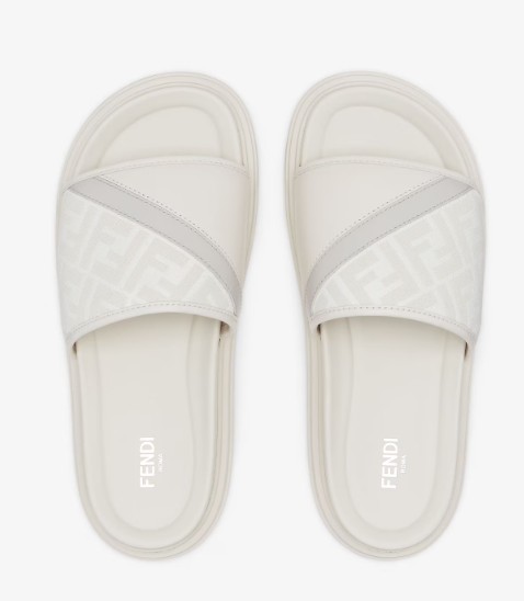 25SS 펜디 샌들 7X1674 ASAJF1RT8 White - FENDI