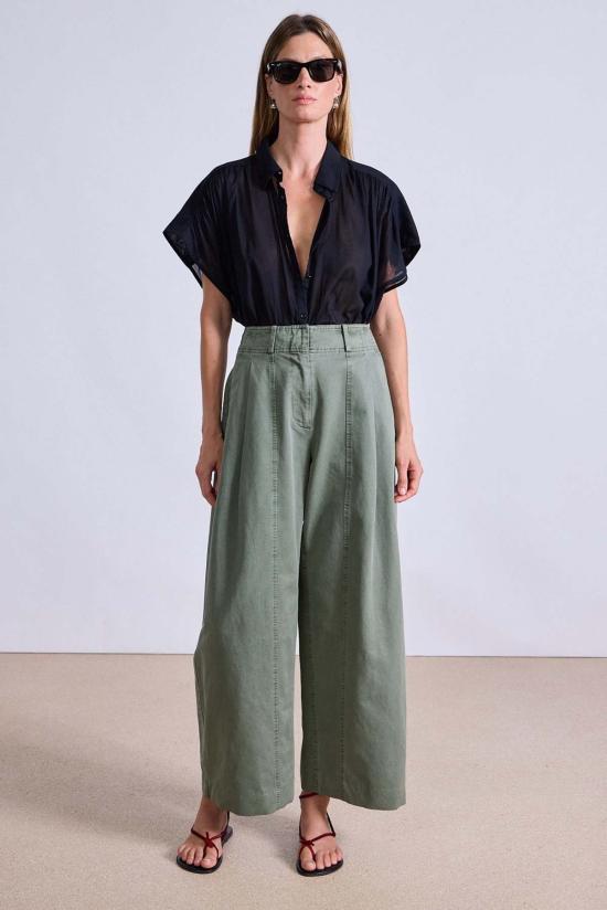  어피스 어파트 크롭 팬츠 크롭드 시빌 바지 타임 그린 - APIECE APART